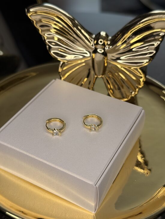 Apzeltīti auskariņi lux ar sirsniņām V22