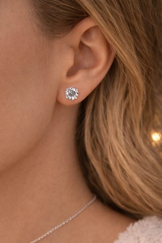 Sudraba auskariņi 7mm V10