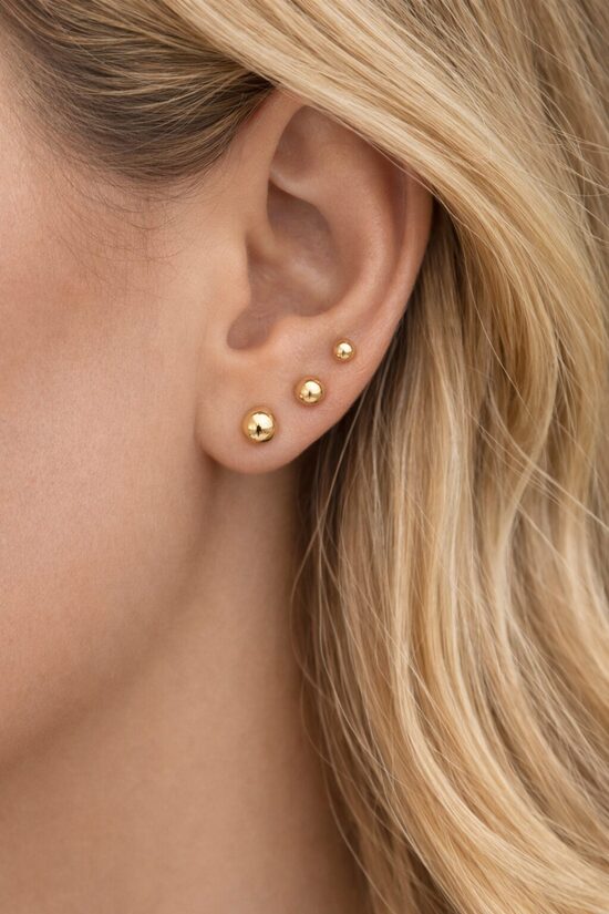 Komplekts ar 3 pāriem auskaru dažādos izmēros - 5,4 un 2mm