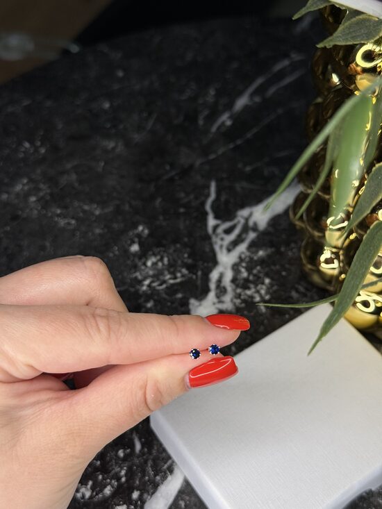 Minī auskariņi, apzeltīti 3mm - tumši zilā krāsā