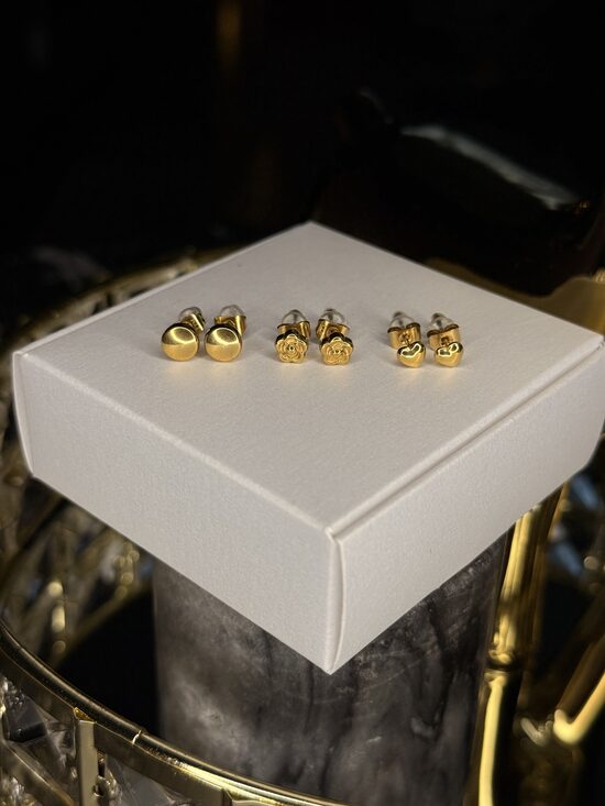 Apzeltītu auskariņu komplekts - 3 dažādi pāri 