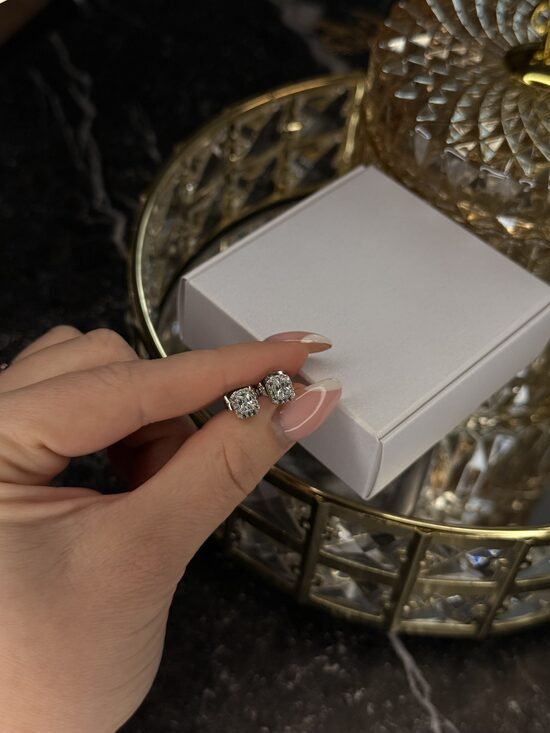 Sudraba lux auskariņi ar cirkonijiem MN9