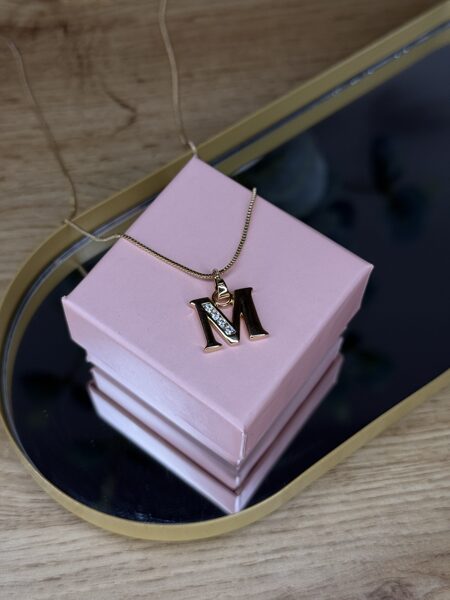 “M” burtiņa rozā zelta kaklarota 